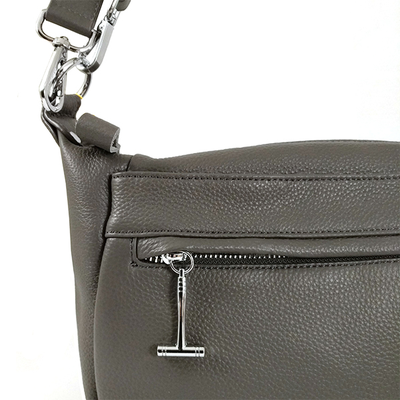 (АРТИКУЛ: 7503/1) СУМКА ЖЕНСКАЯ, НЕБОЛЬШАЯ, НАТУРАЛЬНАЯ КОЖА, СЕРАЯ, С ДЕКОРАТИВНЫМ НАРУЖНЫМ КАРМАНОМ, С ПЛЕЧЕВЫМ РЕМНЕМ
