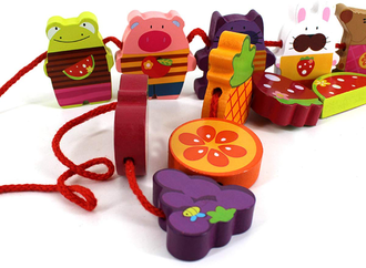 Шнуровка деревянная детская "Фрукты и Животные", развивающая игра для малышей