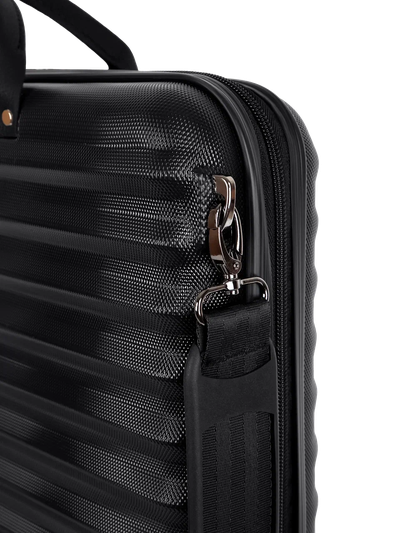 Пластиковый кейс для ноутбука 15.6 - 16 дюймов Optimum, черный