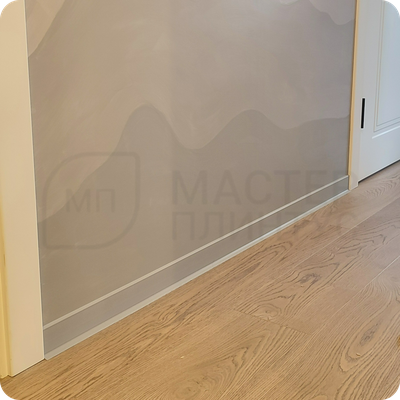 Плинтус ХДФ Dollken S100 100мм Х 2,575 м 1012/1202 Светло-серый в интерьере 1