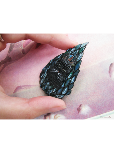 Необычная брошь в стиле Энди Кехо "Кот Леса - Дух Ветвей"