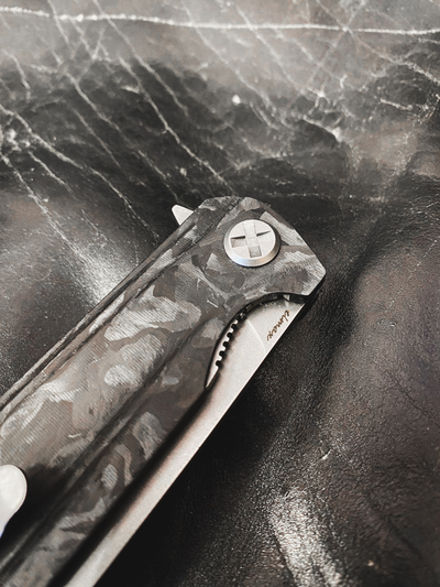 Складной нож ЧИЖ-DOUBLE сталь ELMAX, рукоять хаотичный карбон