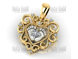 Подвеска из золота двух цветов корона с сердцем, с ножками младенца и девятью бриллиантами