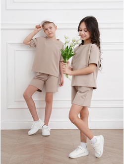 Костюм с шортами