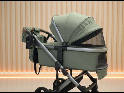 Детская коляска 3 в 1 Luxmom 710 Зеленый