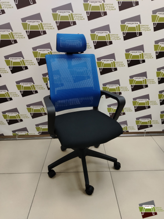 Кресло офисное Бит, черный пластик/синяя сетка/черная ткань