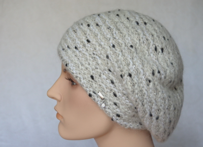 Vizio Италия 6924 берет белый вязаный из мохера и альпака