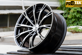 Комплект дисков R18 8,0J ET+30 5*114,3 Vossen VPS 3313 Flow Forming Черный с полированными лучами (FF016-3)
