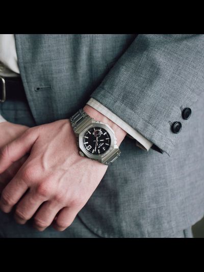 Часы Casio G-Shock MRG-B2100D-1A