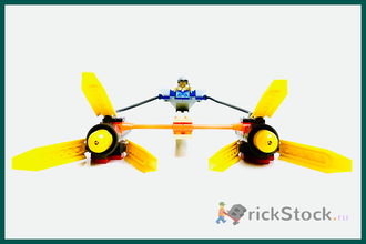 # 7131 Подрейсер Анакина / Anakin’s Podracer (1999)