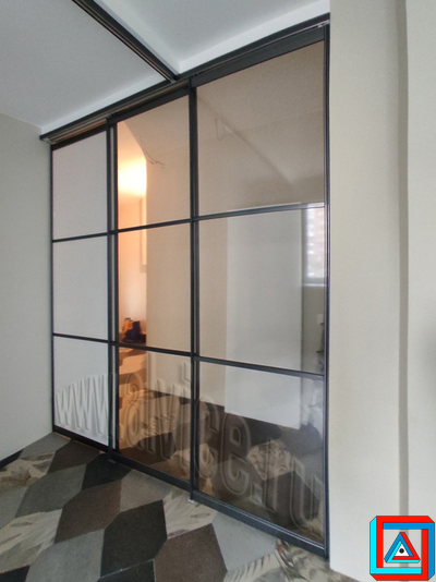 Перегородка-телескоп КАСКАД из 3-х створок в створе проема