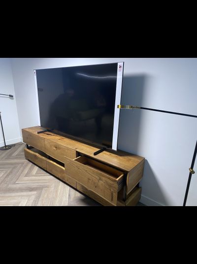 тумба под телевизор из слэбов карагача
