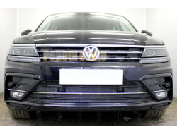 Защита радиатора Volkswagen Tiguan II (SportLine) 2016- (5 частей) black низ PREMIUM