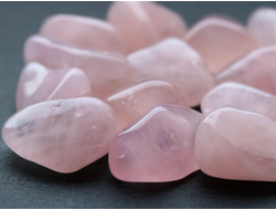 Кварц розовый, галтовка в ассортименте, Бразилия (20-25 мм, 6-8 г) №6830
