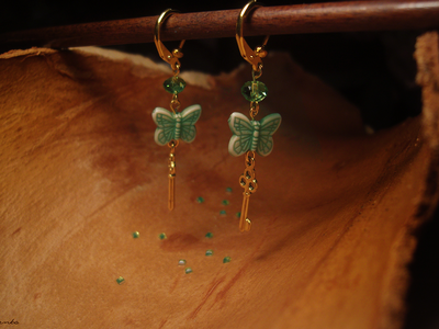 Серьги с бабочками и ключиками "Сказка о Салаточке"