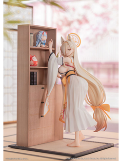 Фигурка 1/7 Куваками Кахо (Kuwakami Kaho Memorial Lobby Ver.)