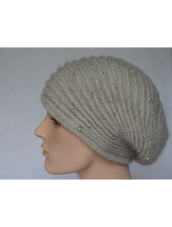 Вязаный берет с ассиметричными полосами Vizio Италия 6942 бежевый фото