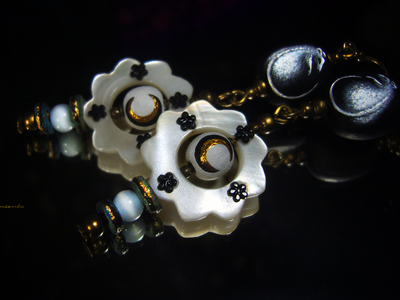 Волшебные серьги с перламутром "Сказка о Снежных Крыльфах", новогодний подарок