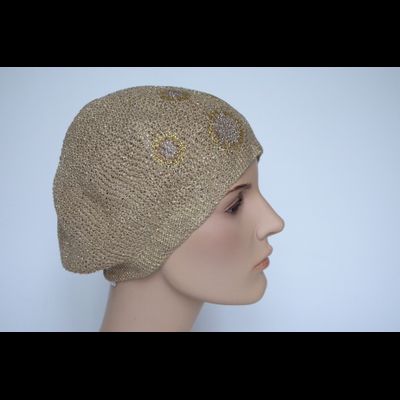 Демисезонный берет вязаный женский Vizio Италия 6607 золото с украшениями