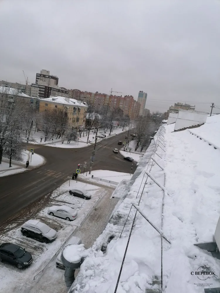 Очистка снега и сосулек до ограждений