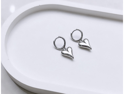 Серьги колечки с сердцами