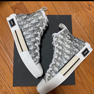 Converse Dior