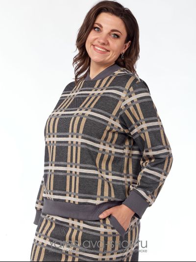 Костюм юбочный трикотажный в крупную клетку