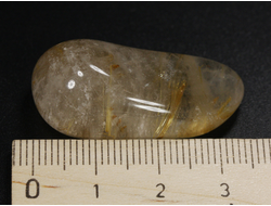 Кварц с рутилом (рутиловый), галтовка, Бразилия (34*16*12 мм, 10,8 г) №35194