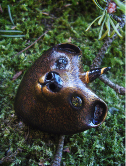 "МедвеРог из рода лесных единорогов", необычная брошь в стиле фэнтези