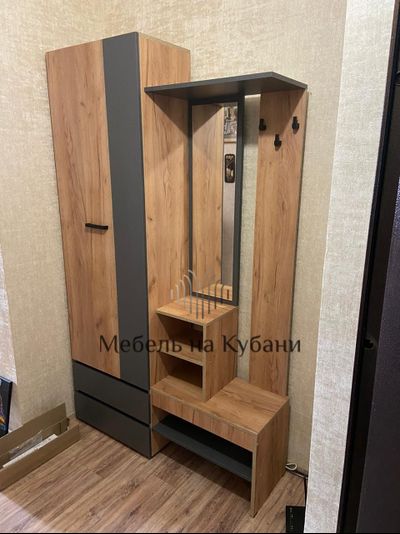 Абрау вешалка с зеркалом прихожая Дуб золотой/Графит