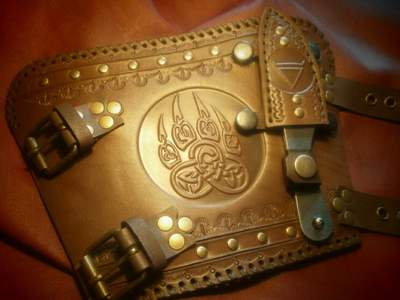 Наруч с ножом и без "Ратник Велеса".