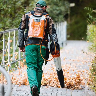Аккумуляторная воздуходувка Stihl BGA 100