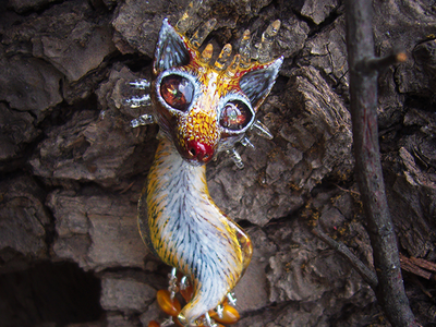 "Пятихвостая кицунэ, разжигающая пламя лисица", фэнтези-брошь в восточном стиле