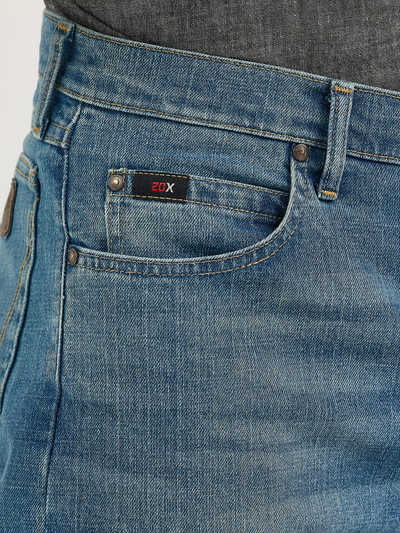 Джинсы Wrangler® Cody Johnson 20X® Advanced Comfort 01 Competition Relaxed Fit Jean