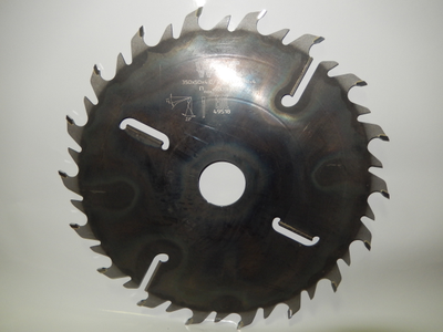 Пилы дисковые 350х50х18z+18+4  (2.5/4) WST с твердосплавными напайками и подрезными ножами