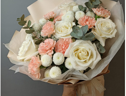 Букет роз и гвоздик "Персимида"