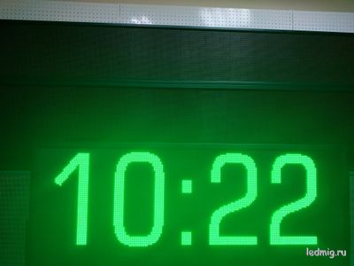 Уличные часы-[88:88]-t-690х1970мм