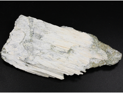 Брусит (немалит), волокнистый брусит, змеевик, коллекционный образец, Россия, КЧР, Урупский район, м-ние. Белые осыпища (110*55*15 мм, 81 г) №29679