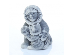 СЕВЕРЯНИН С СОБАКОЙ МАЛЕНЬКИЙ.ОПТ