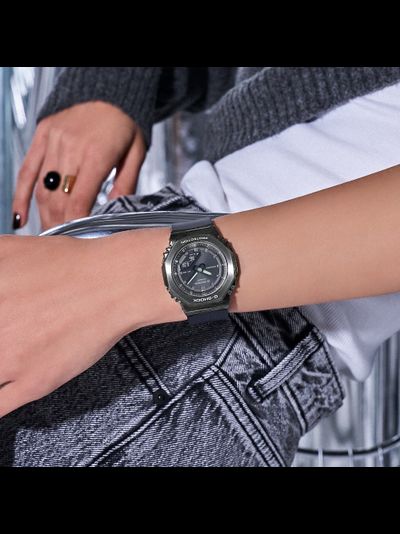 Часы Casio G-Shock GM-S2110B-8A