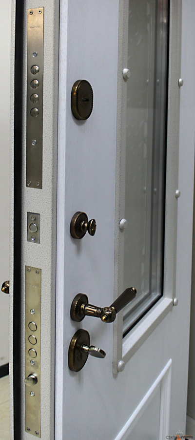 Императрица 	Шпон дуба,эмаль белая, 26 мм