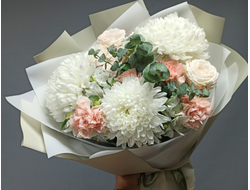 Букет белых хризантем "Флер"