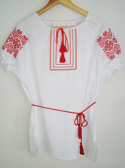 Блузка с вышивкой "Славянушка"  Орнамент "Спарыш".