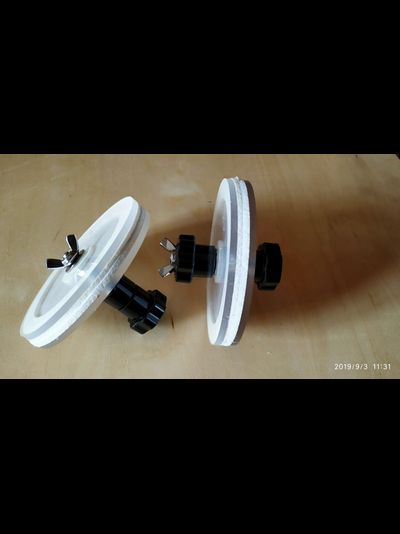 Зажим для ручной мойки виниловых пластинок