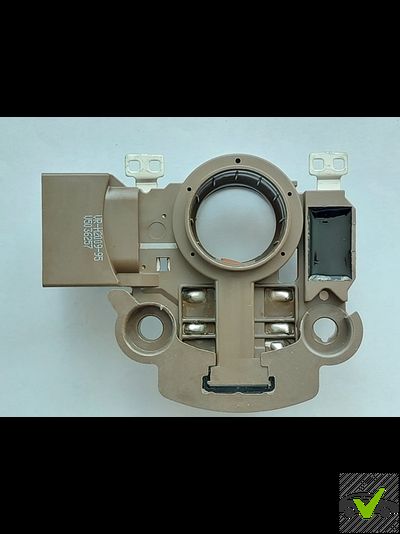 Регулятор генератора Mazda