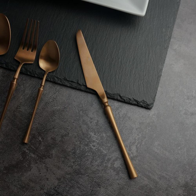 Нож столовый 22,9 см матовая медь