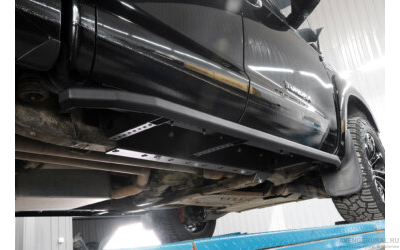 Пороги силовые BMS URBAN для Tayota Tundra Double Cab 2007-2021