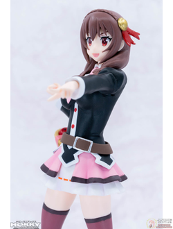 Фигурка Юн-юн (Yunyun)