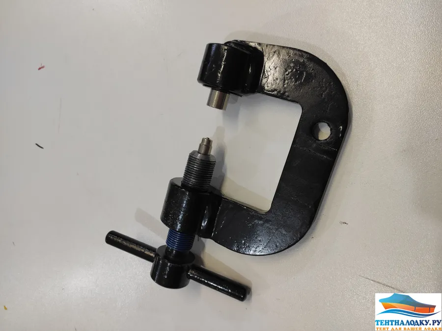 Универсальный мощный пресс для фурнитуры