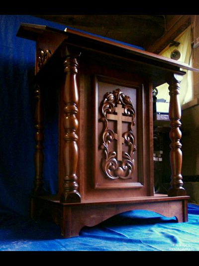 Центральный широкий аналой